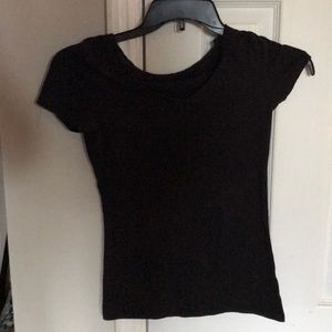 Black T-shirt.